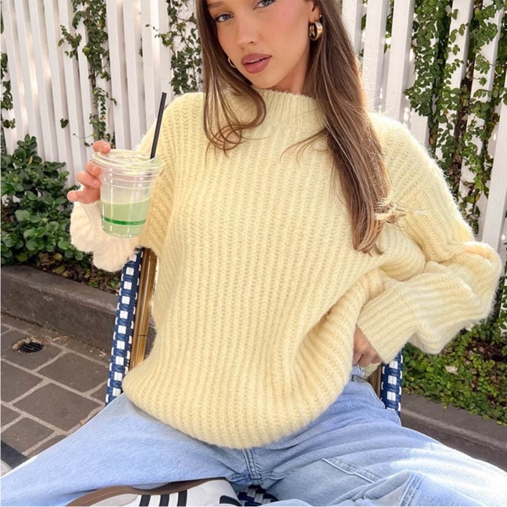 oversized yellow knit sweater
